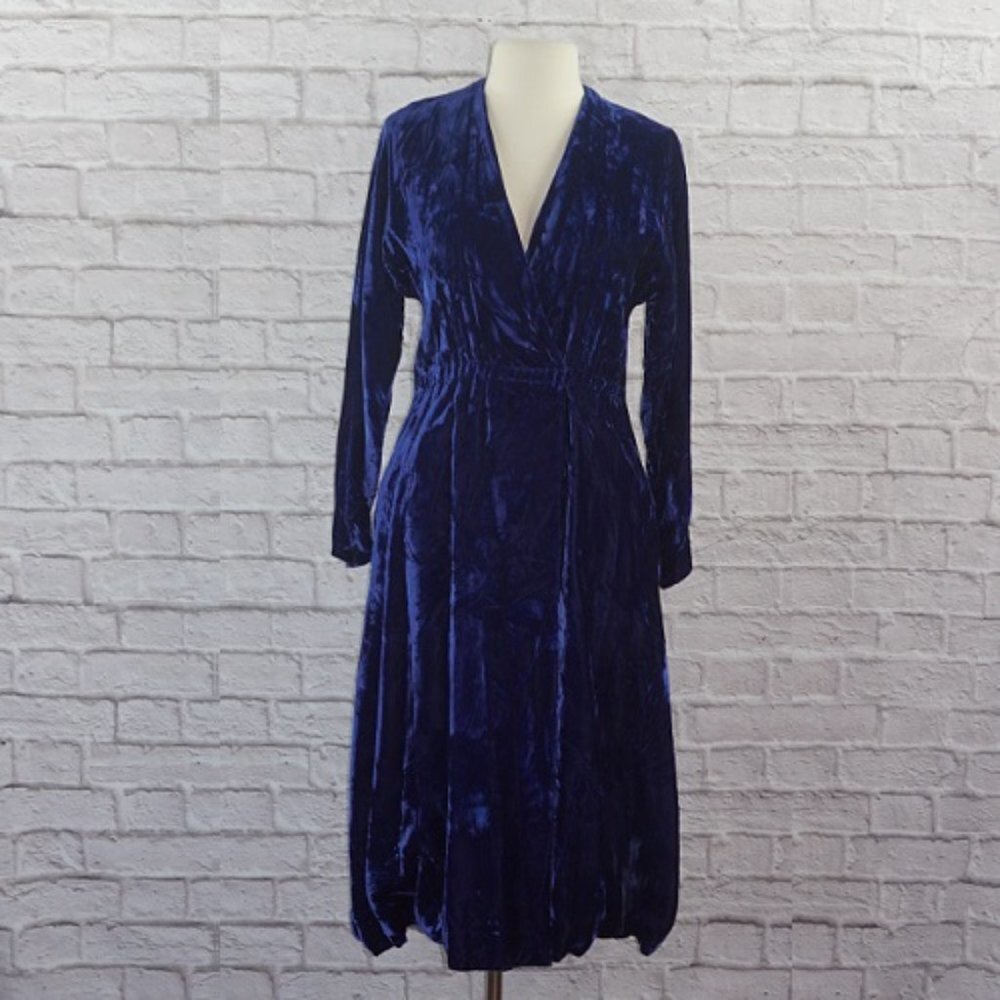 Vintage 70s Halston Bergdorf Goodman Midnight Navy Crushed Velvet Wrap Dress